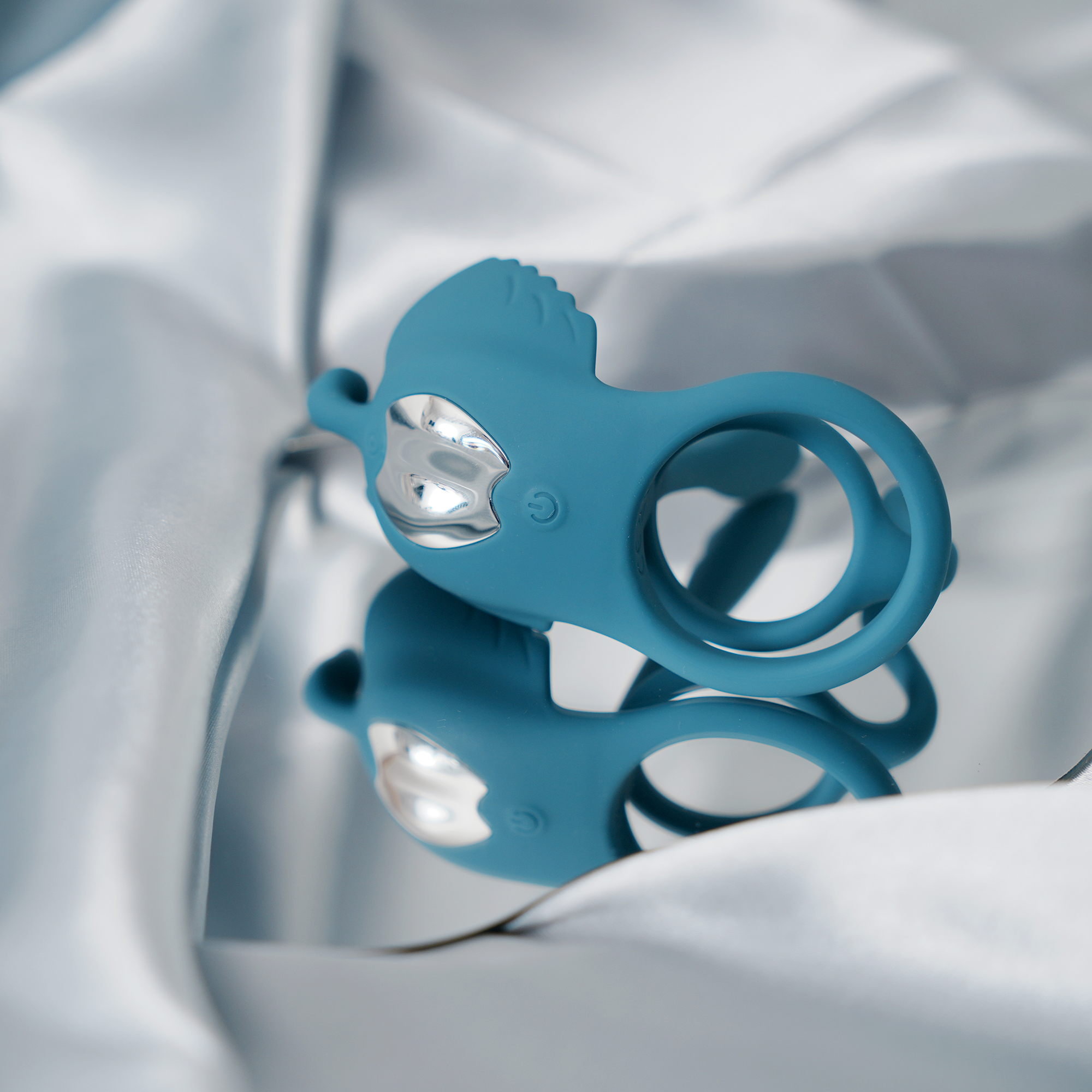 Lovepup Swan Penis Rings Remote Control Version - Blue
